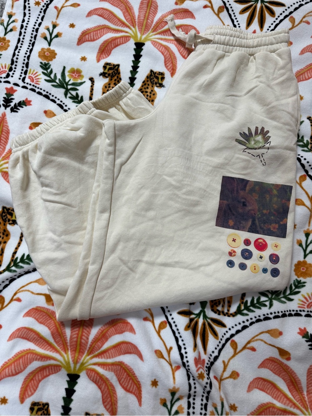 Urban Outfitters Out from Under Brenda joggers - Picture 7 of 8